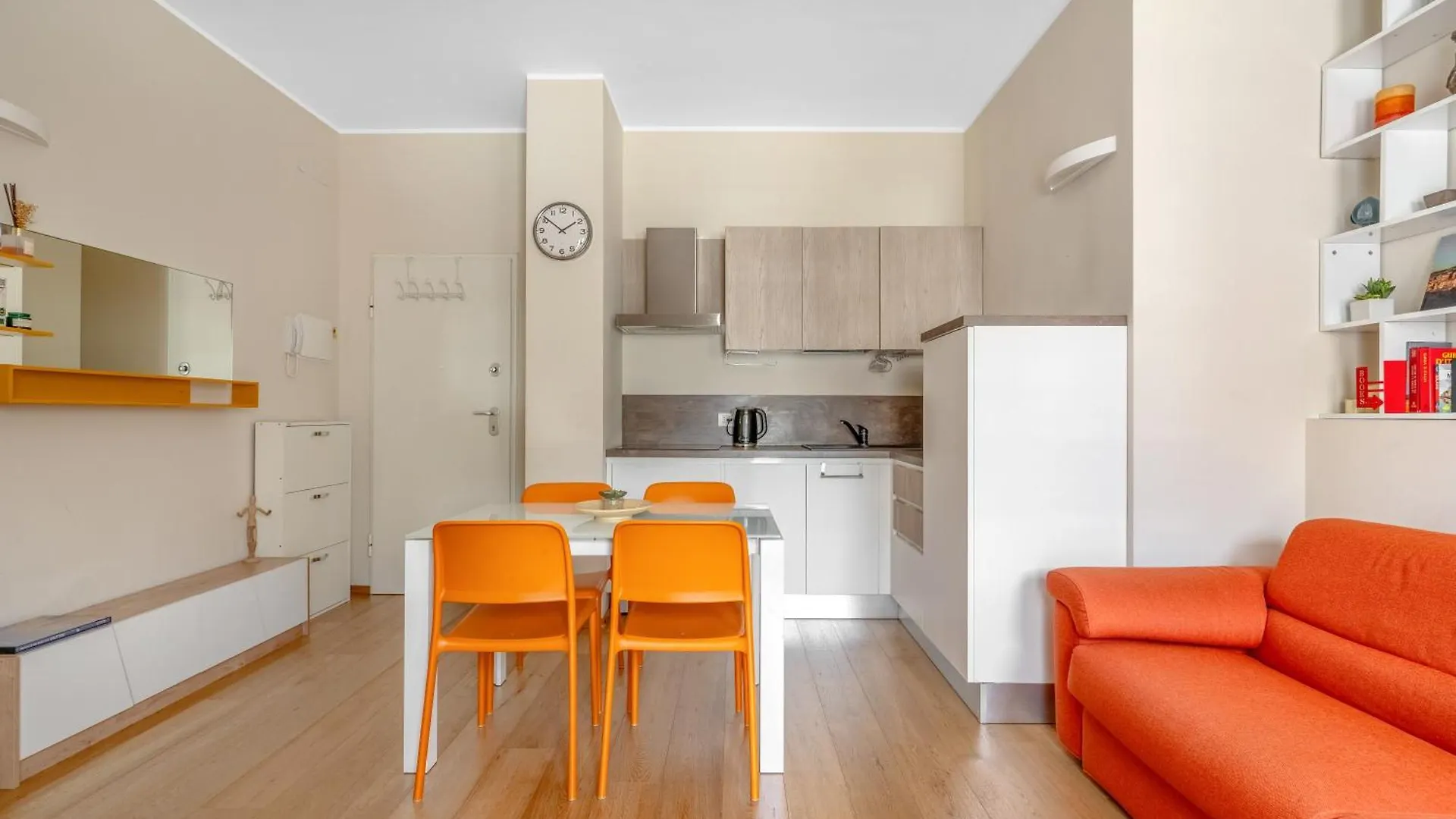 Easy Isola Apartment Mediolan