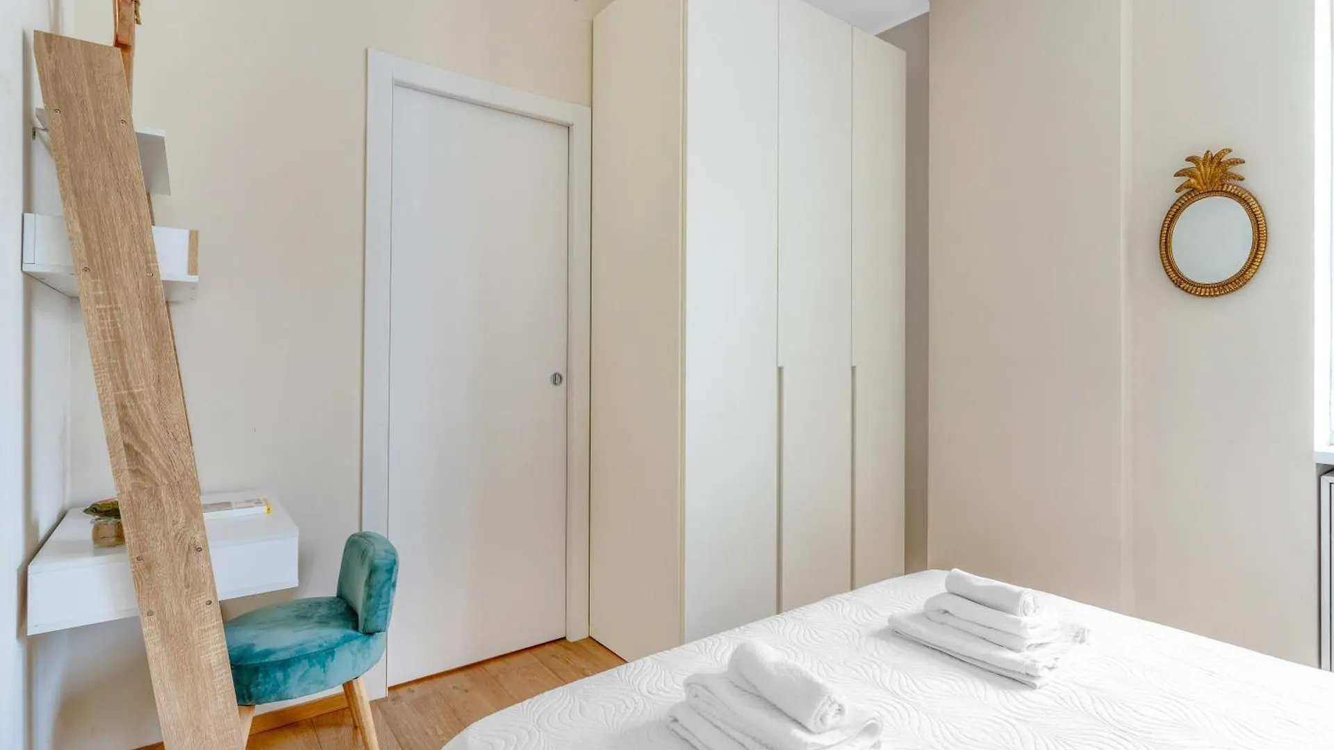 Easy Isola Apartment Mediolan